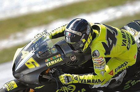Yamaha Valentino Rossi on Valentino Rossi And Yamaha Renews Contract Until The End Of 2008